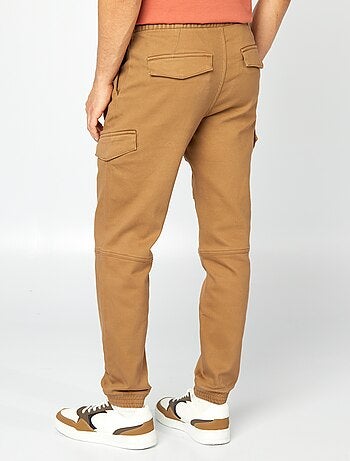 Pantalón multibolsillos liso