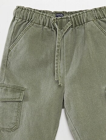 Pantalón multibolsillos liso