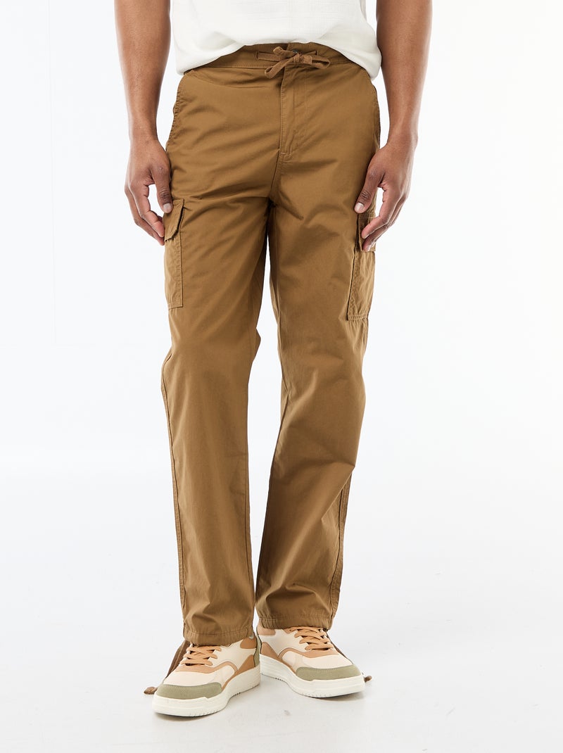 Pantalón multibolsillos regular fit Marron - Kiabi
