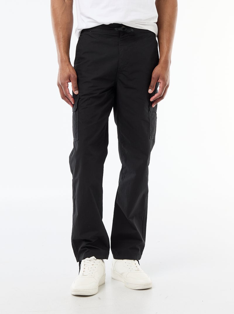 Pantalón multibolsillos regular fit Negro - Kiabi