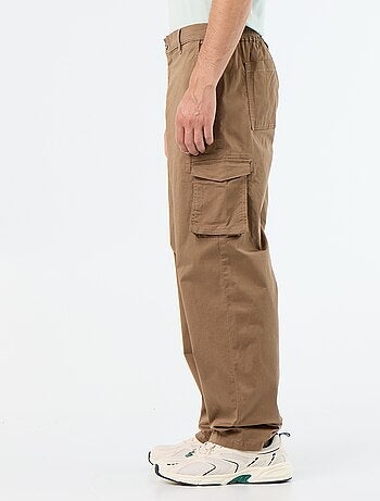 Pantalón multibolsillos relaxed fit