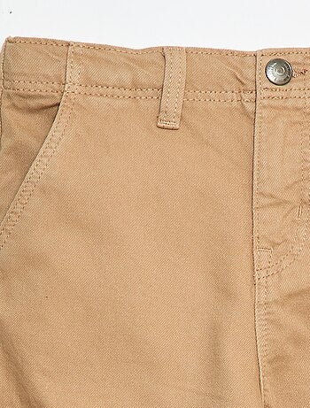 Pantalón multibolsillos liso