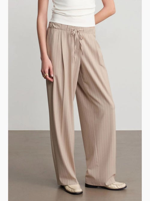 Pantalón palazzo de rayas de pernera ancha dilvin - Kiabi Pantalón palazzo de rayas de pernera ancha dilvin - Kiabi