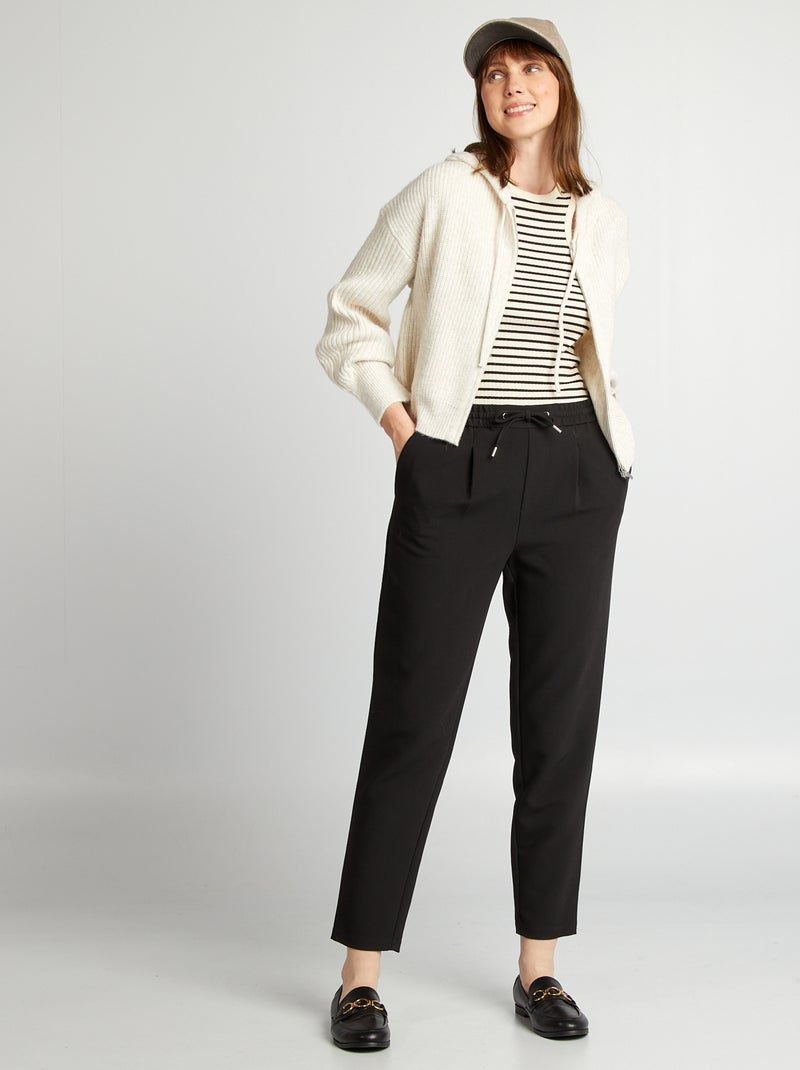 Pantalón pitillo estilo jogging negro - Kiabi