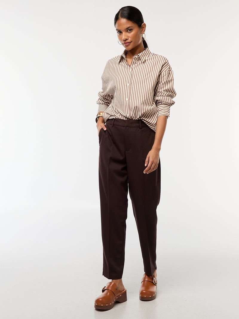 Pantalón pitillo liso con 2 bolsillos Marron - Kiabi