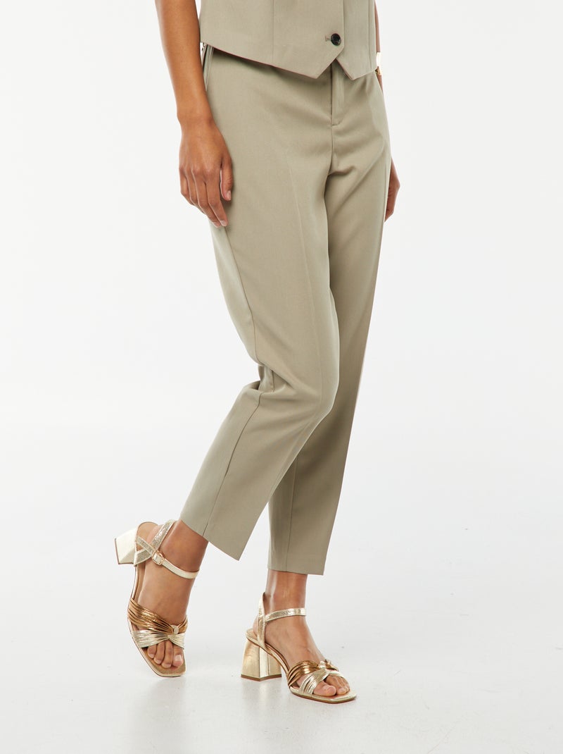 Pantalón pitillo liso con 2 bolsillos Verde - Kiabi