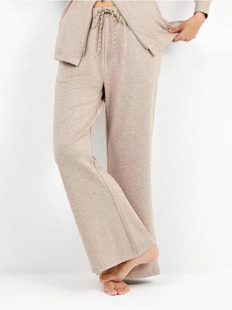 Pantalón recto ajustable en cintura en tejido de felpa Marrón caramelo - Kiabi