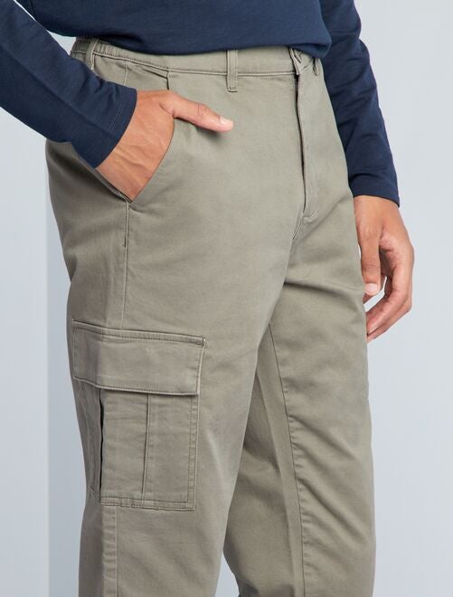 Pantalón recto con bolsillos en los laterales +1,90 m - L36 - Kiabi