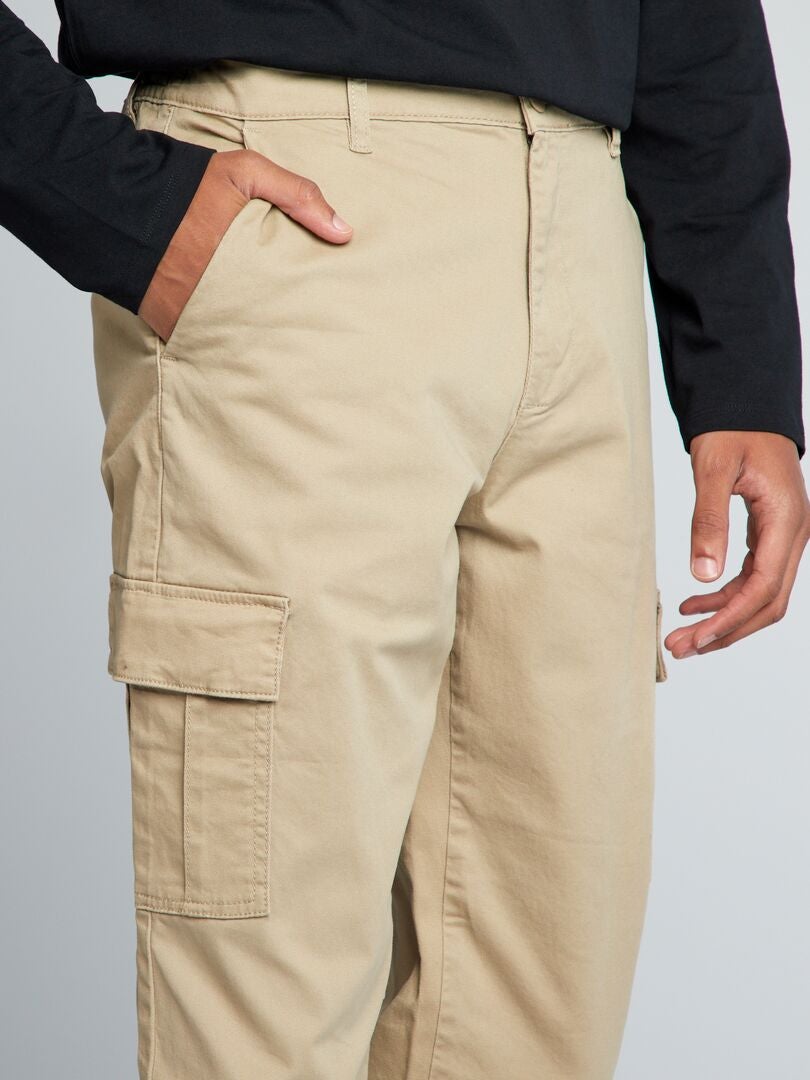 Pantalón recto con bolsillos laterales +1,90 m BEIGE - Kiabi
