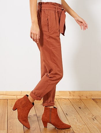 Pantalón recto con cintura ajustada - Kiabi