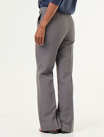 Pantalón recto con cintura ceñida