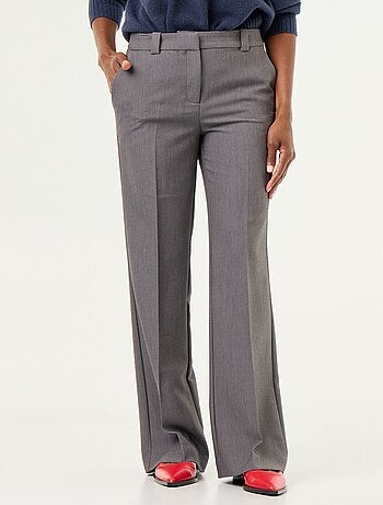 Pantalón recto con cintura ceñida