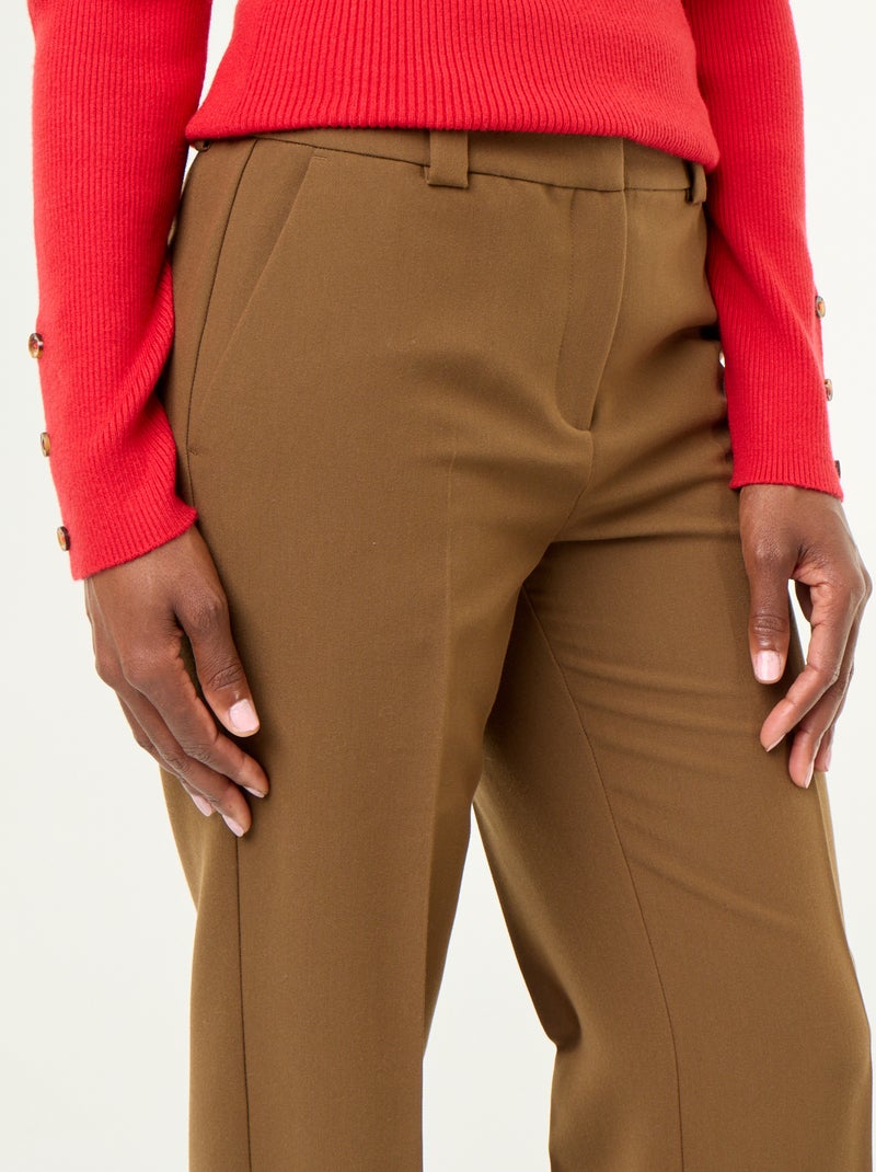 Pantalón recto con cintura ceñida Marron - Kiabi