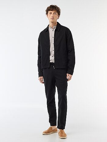 Pantalón recto con cintura elástica