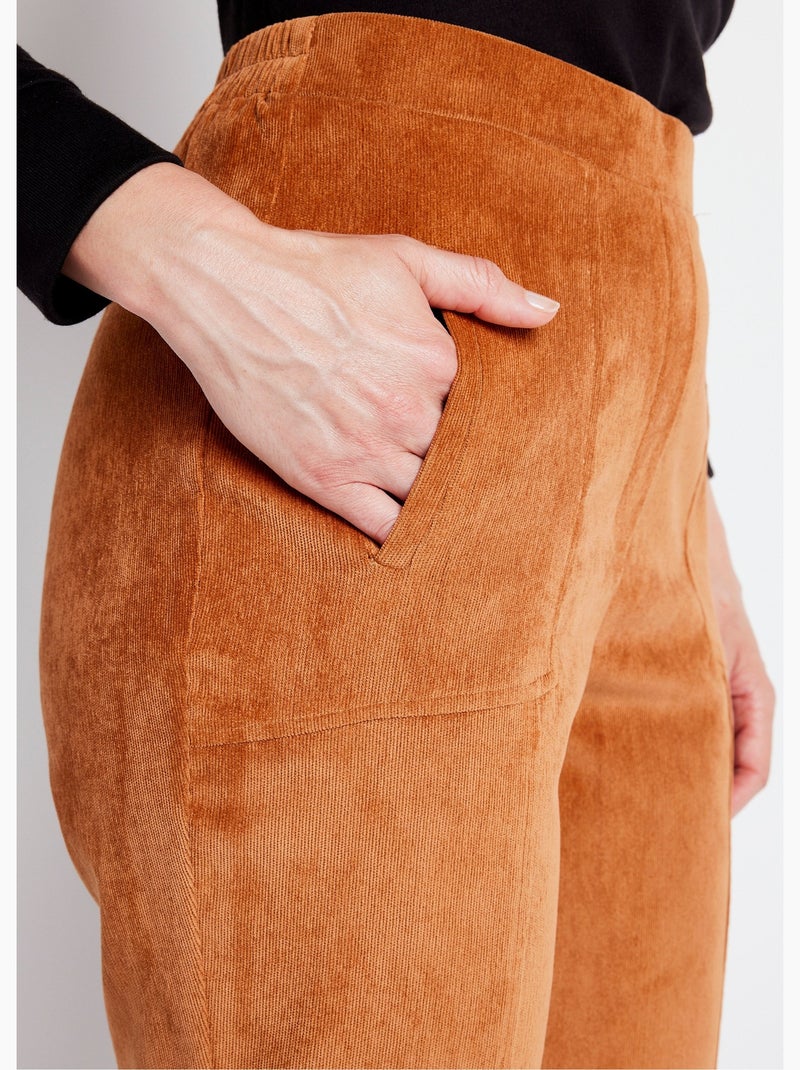 Pantalón recto con cintura elástica y terciopelo milrayas - Afibel Marrón - Kiabi