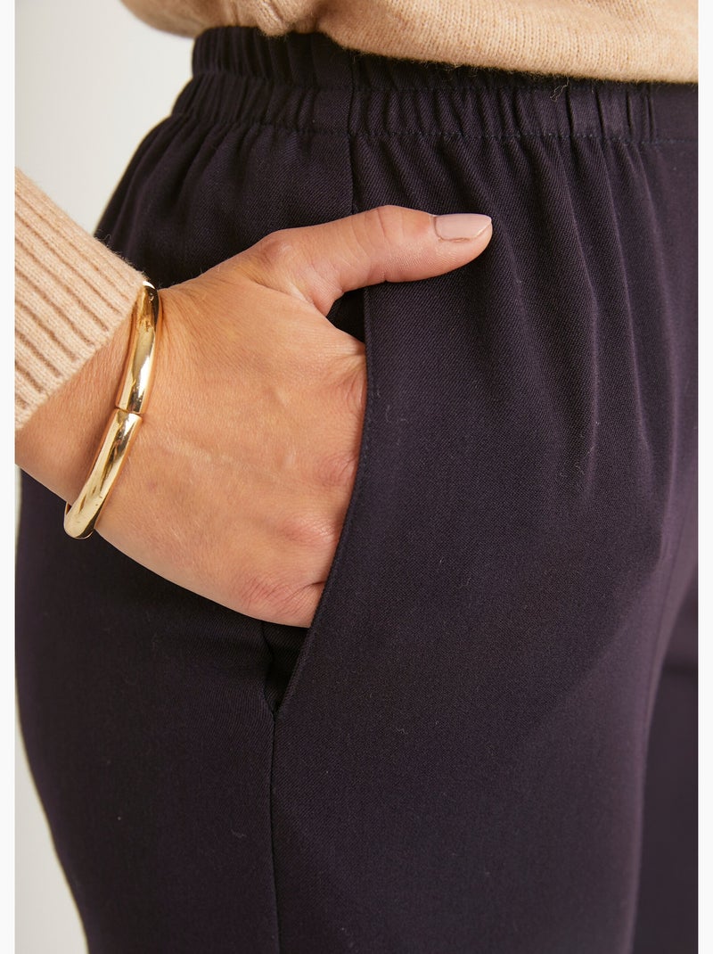 Pantalón recto con cintura semielástica y vientre plano. - Afibel Ciruela - Kiabi