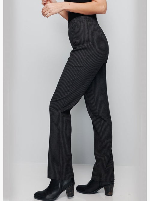 Pantalón recto con cintura semielástica y vientre plano. - Afibel - Kiabi