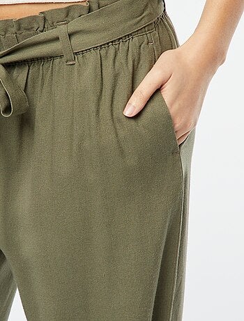 Pantalón recto con cinturón anudable