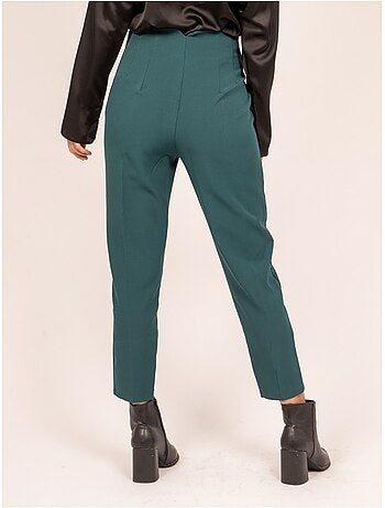 Pantalón recto con pinzas EZARA