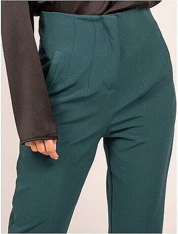 Pantalón recto con pinzas EZARA