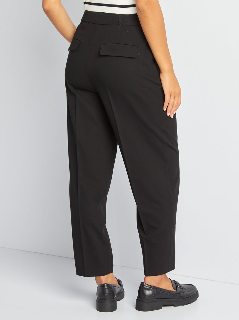 Pantalón recto con pinzas negro - Kiabi
