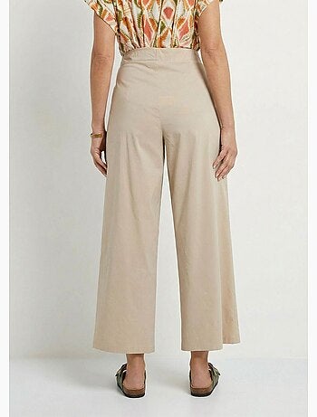 Pantalón recto con pinzas y cinturilla elástica. - Afibel