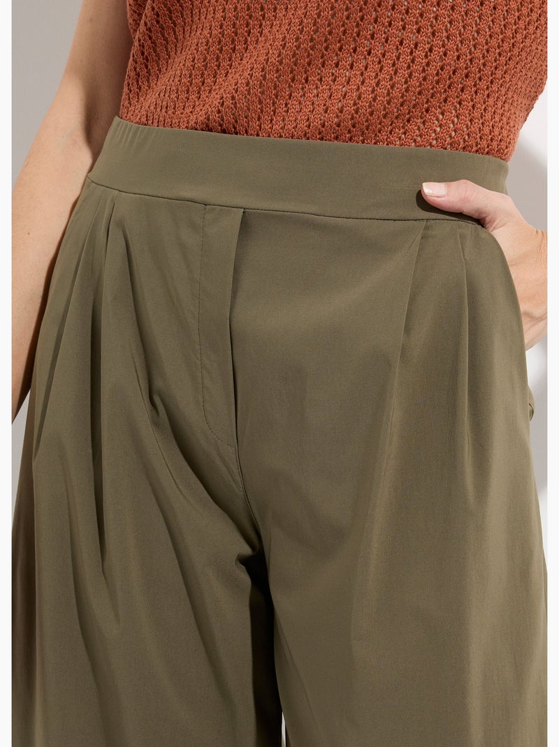 Pantalón recto con pinzas y cinturilla elástica. - Afibel Caqui - Kiabi