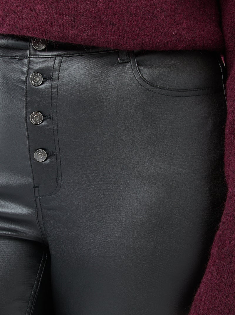 Pantalón recto de material satinado Negro - Kiabi