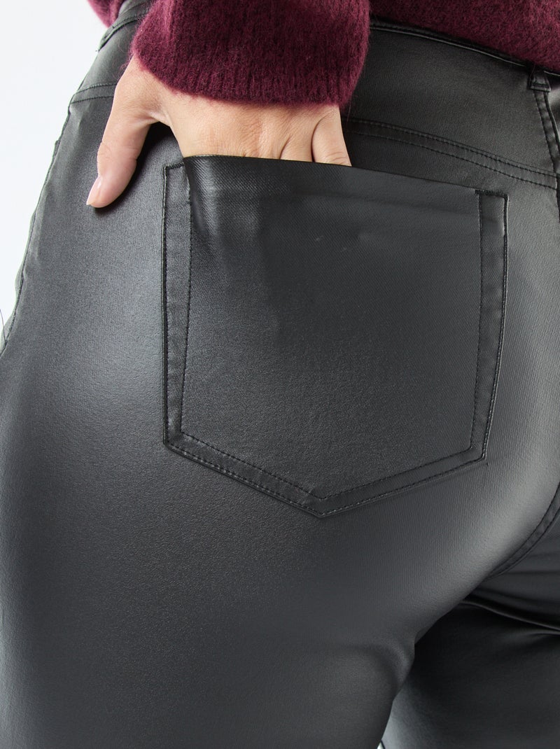 Pantalón recto de material satinado Negro - Kiabi