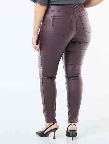 Pantalón recto de material satinado