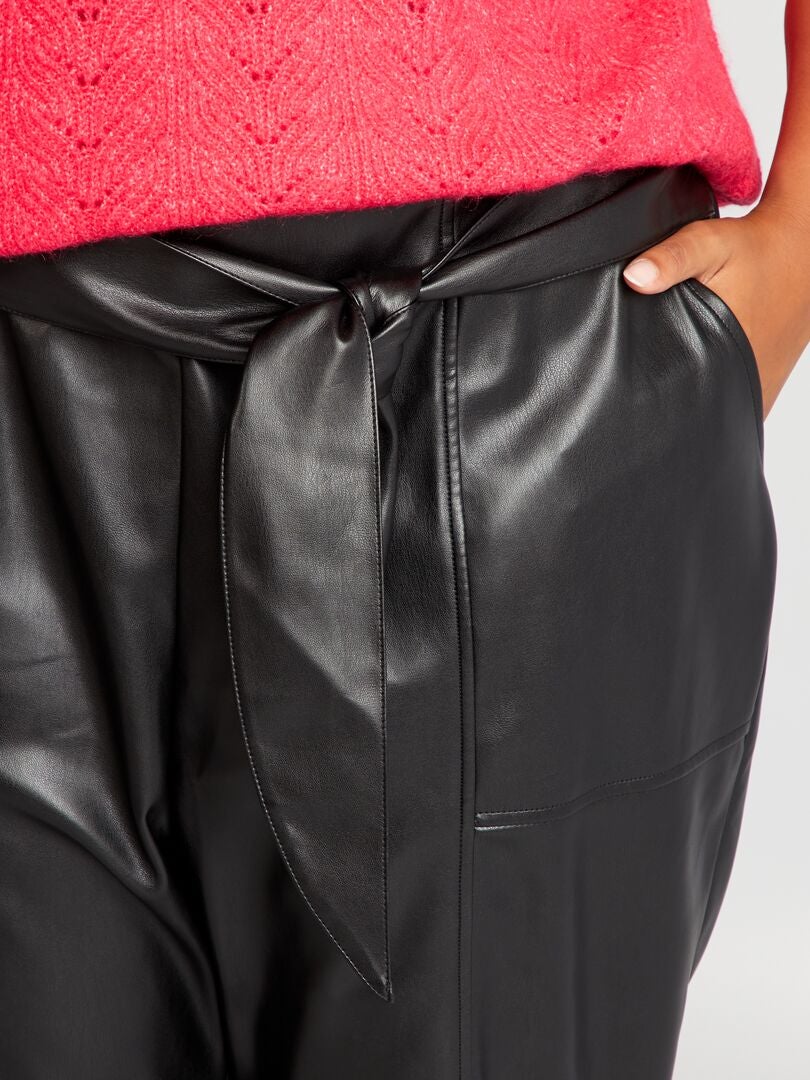 Pantalón recto de material sintético negro - Kiabi