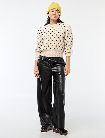 Pantalón recto de polipiel liso