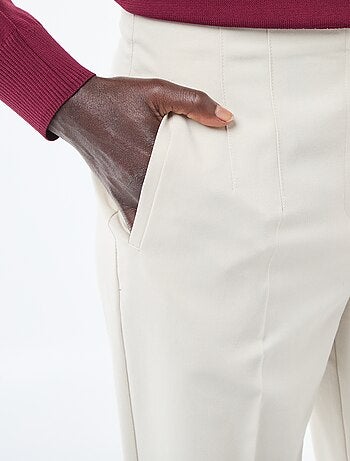 Pantalón recto de talle alto