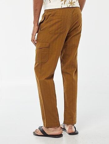 Pantalón recto multibolsillos de sarga