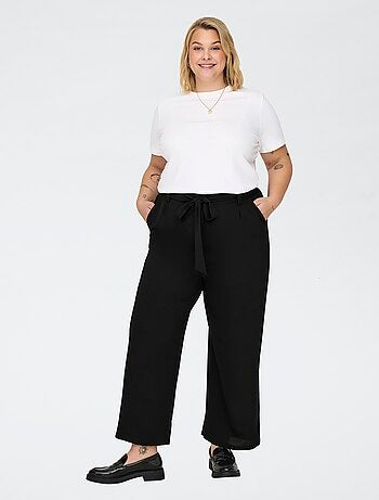 Pantalón recto 'Only Carmakoma'