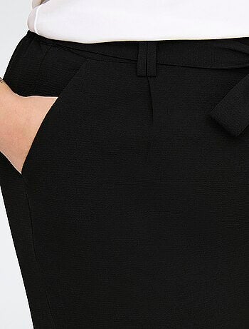 Pantalón recto 'Only Carmakoma'
