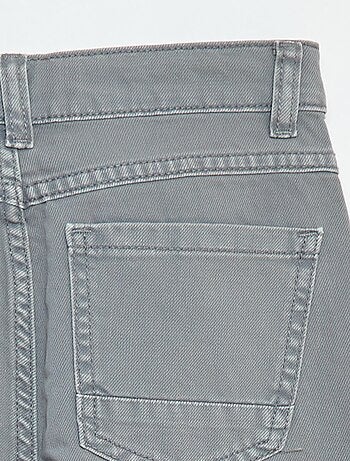 Pantalón recto regular fit con 5 bolsillos
