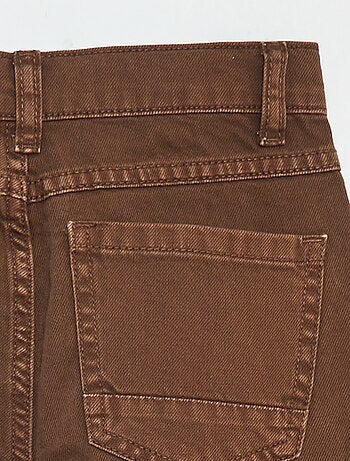Pantalón recto regular fit con 5 bolsillos