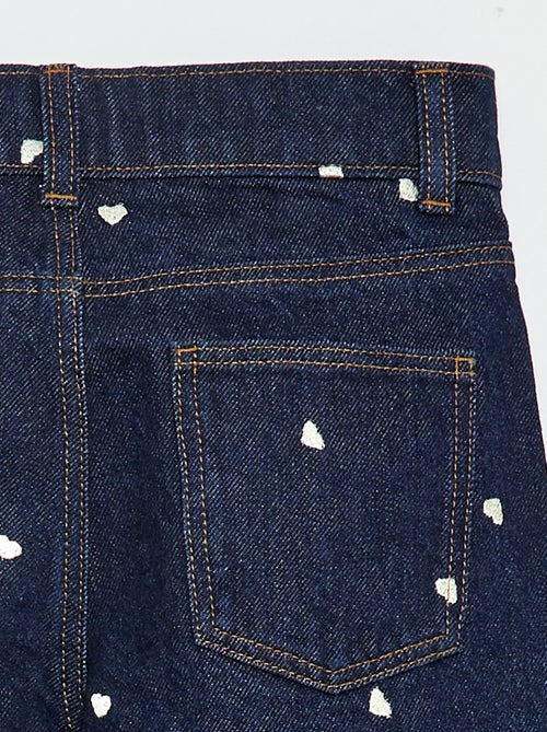 Pantalón recto vaquero con estampado - Kiabi