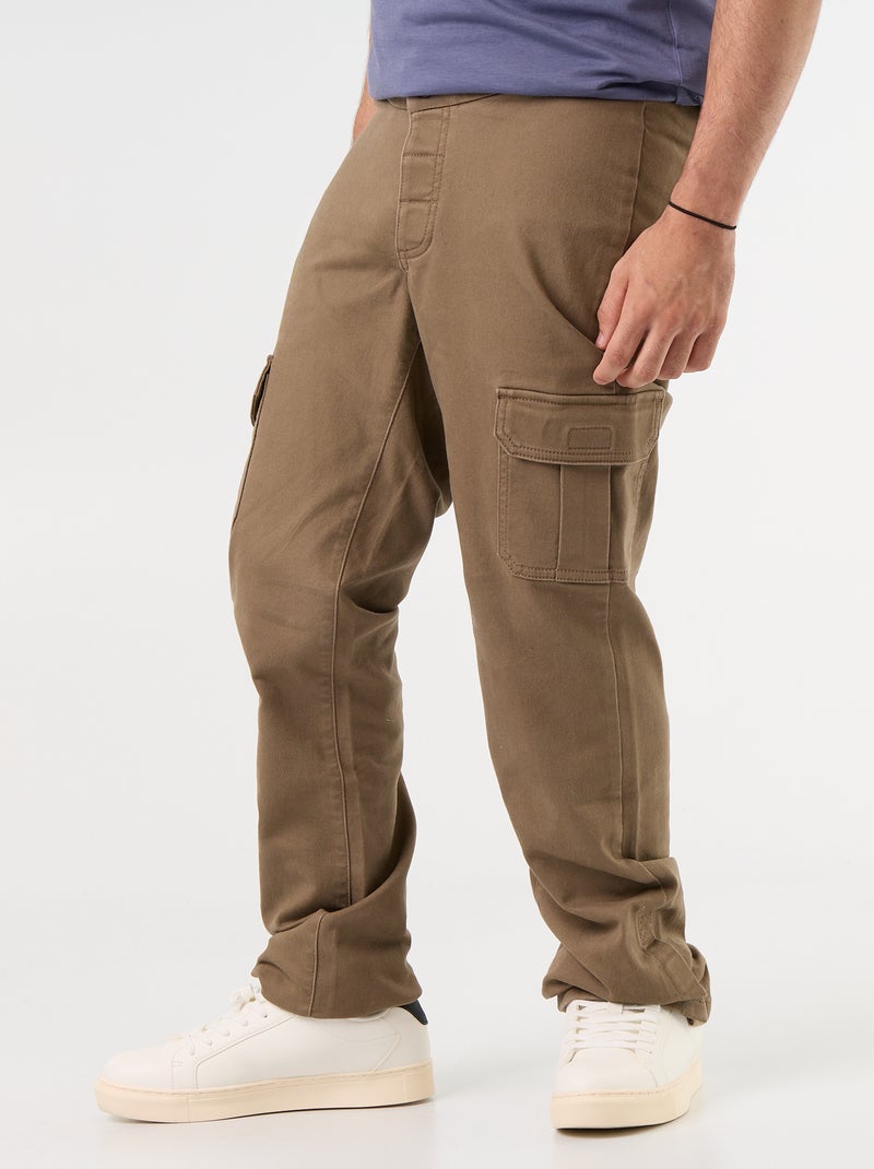 Pantalón regular con bolsillos de solapa - colección fácil de poner Marron - Kiabi
