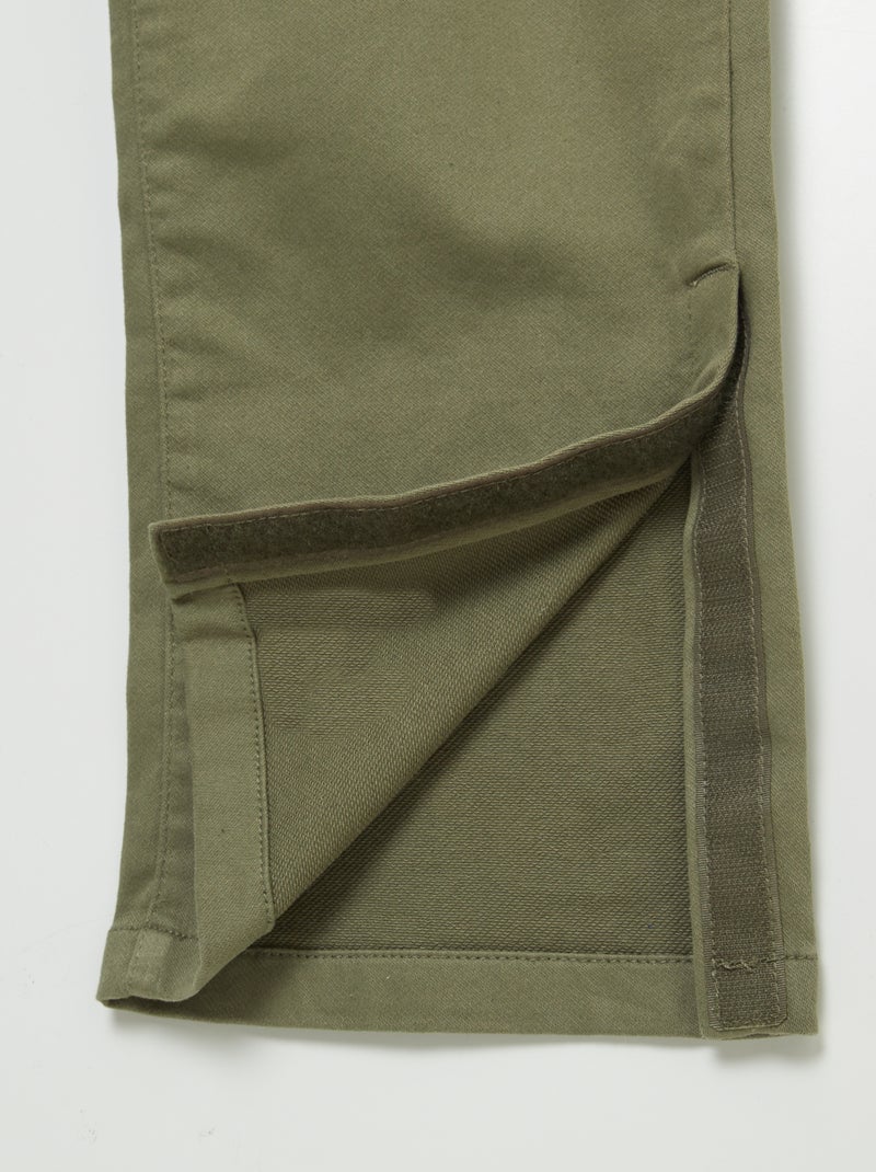 Pantalón regular con bolsillos de solapa - colección fácil de poner VERDE - Kiabi