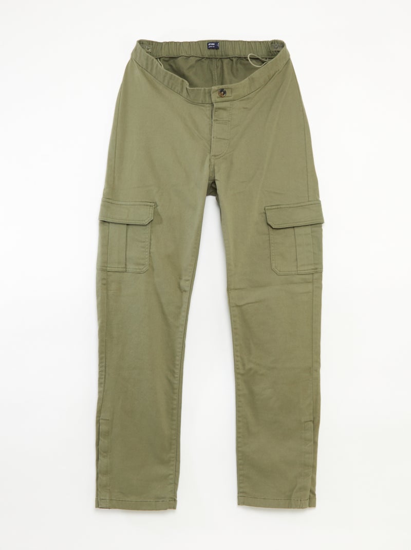 Pantalón regular con bolsillos de solapa - colección fácil de poner VERDE - Kiabi