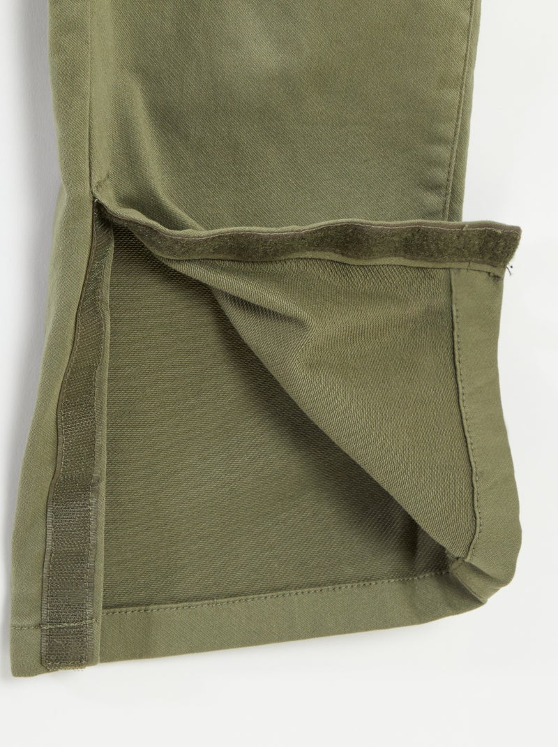 Pantalón regular con bolsillos de solapa - colección fácil de poner VERDE - Kiabi