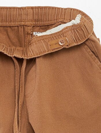Pantalón regular liso