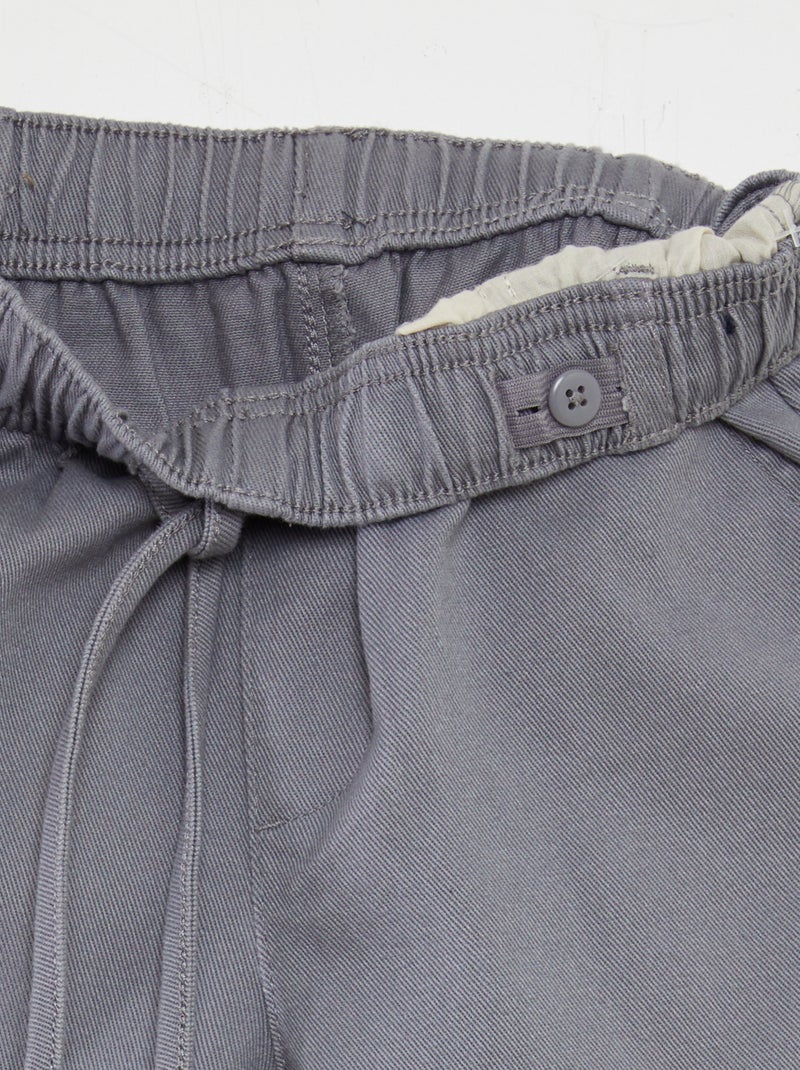 Pantalón regular liso GRIS - Kiabi