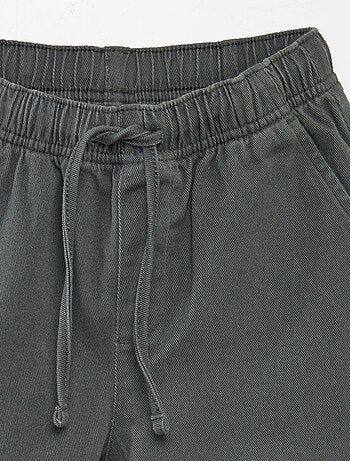 Pantalón regular liso