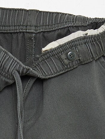 Pantalón regular liso