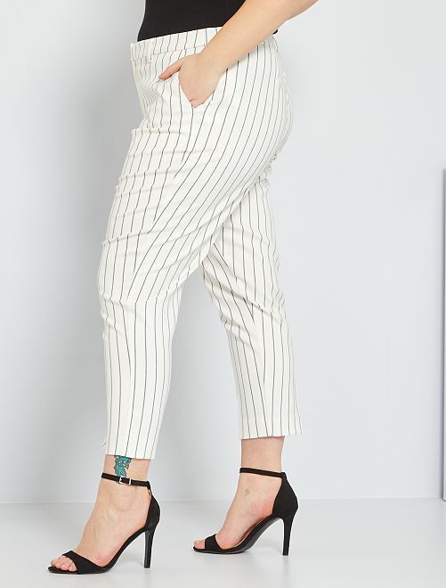 Pantalón sastre a rayas - BLANCO - Kiabi - 25.00€