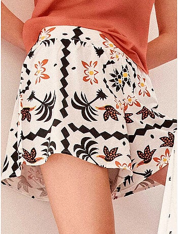 Pantalón short evasé con estampado tropical con algodón