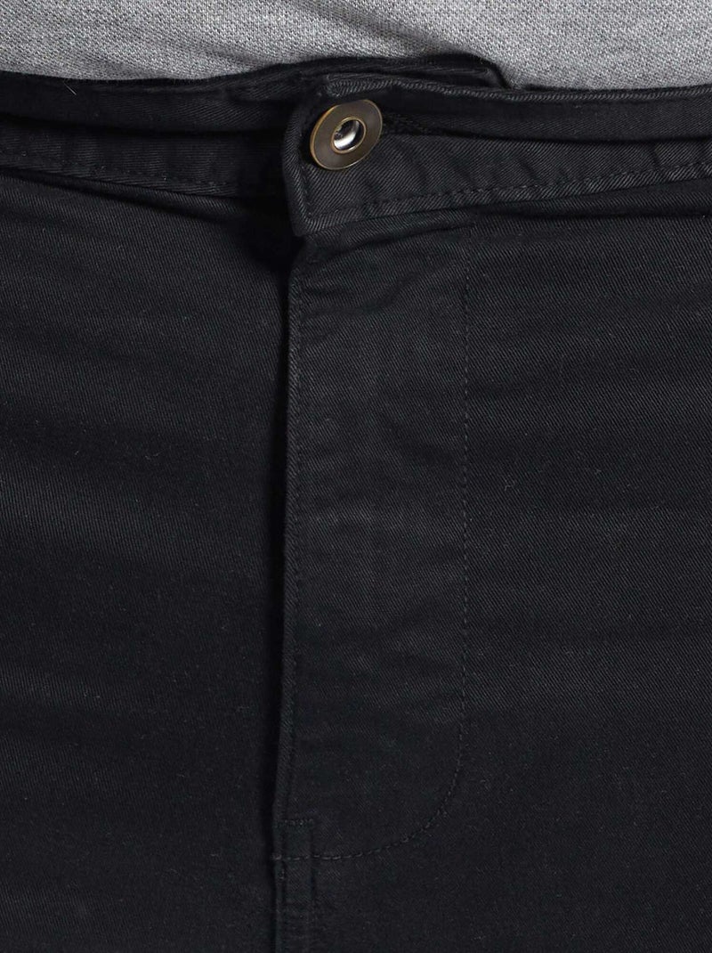 Pantalón slim - L32 negro - Kiabi